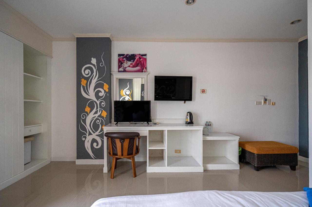 Hotel Santi White House Patong Exterior foto