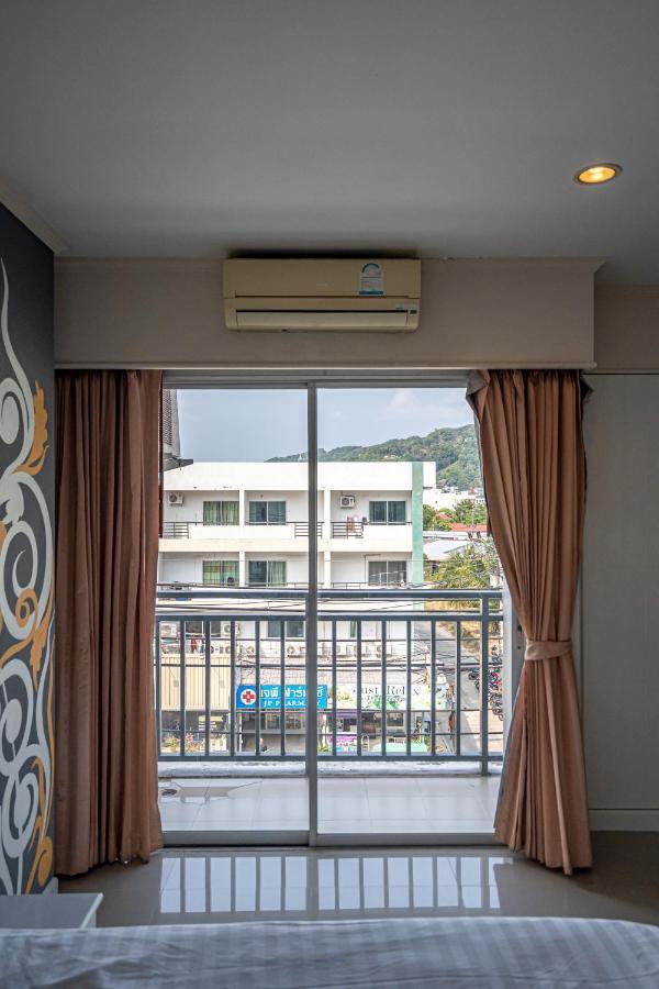 Hotel Santi White House Patong Exterior foto