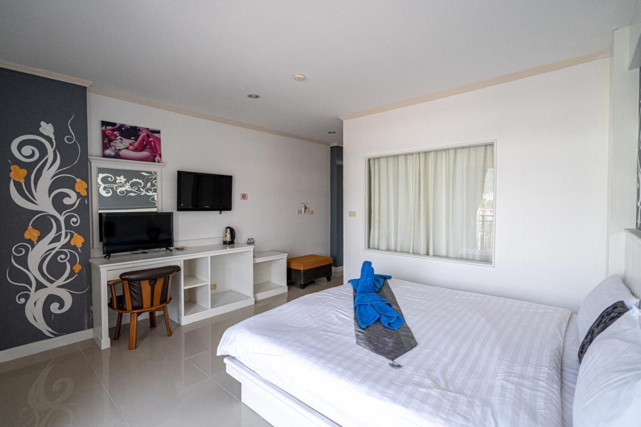 Hotel Santi White House Patong Exterior foto